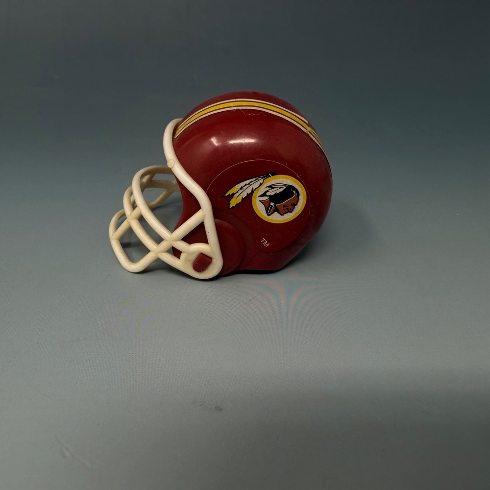Vintage Washington Redskins Gumball Machine Football Helmets Lot of 2 AA Capsule - Picture 13 of 16